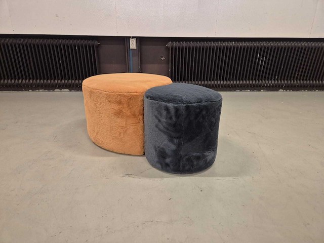 Poef - lily - hocker - pouf (2x) - afbeelding 1 van  3