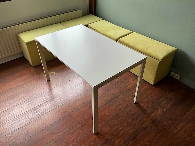 Poef (4x) met tafel - afbeelding 1 van  4