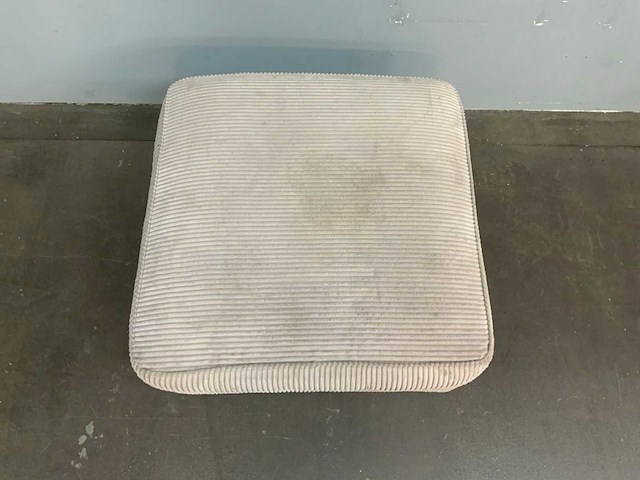 Poef 80x80x40 cm - afbeelding 5 van  6