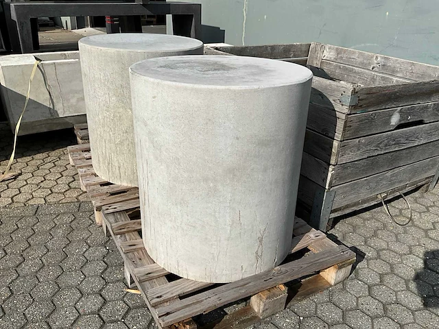 Poef beton 65 x 70 cm - afbeelding 3 van  4