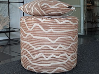 Poef en kussen raw interiors - afbeelding 1 van  7