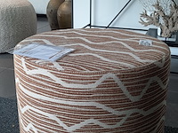 Poef en kussen raw interiors - afbeelding 3 van  7