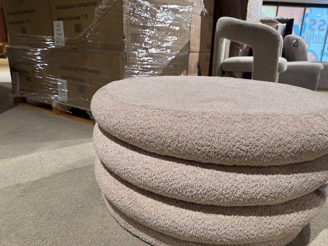 Poef, home bound by ky, feline, boucé lila - afbeelding 3 van  6