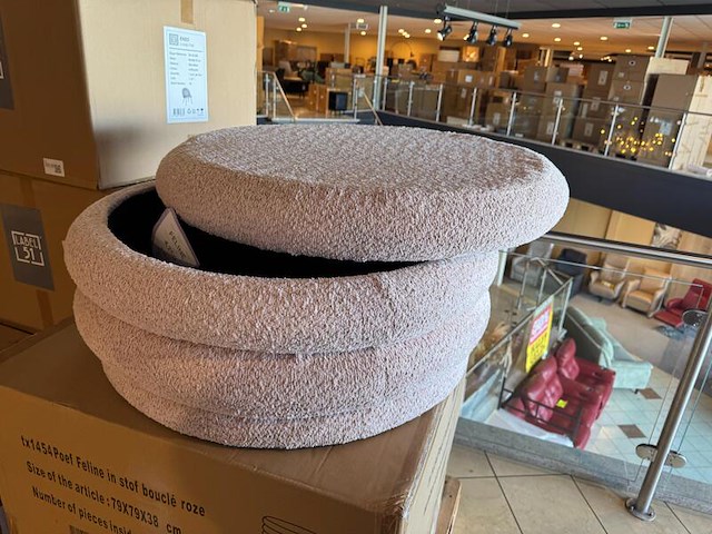 Poef home bound by ky, feline, roze - afbeelding 1 van  2