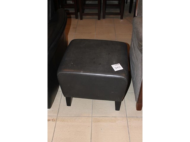 Poef met kunstleder bekleed. - afbeelding 2 van  2