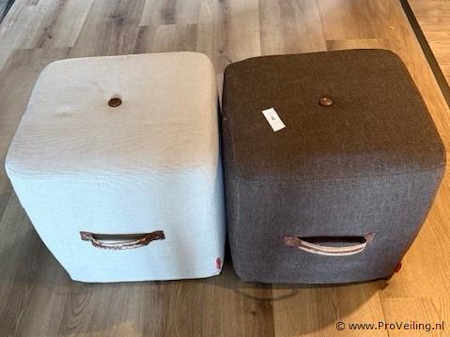 Poefen stof bruin / wit (2 stuks) - afbeelding 1 van  2