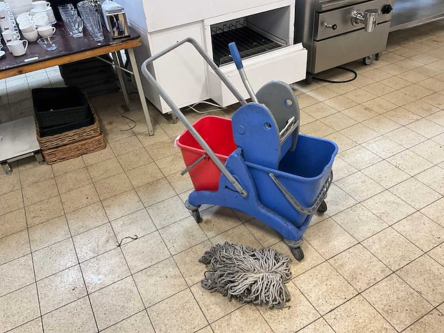 Poetskar - afbeelding 1 van  6