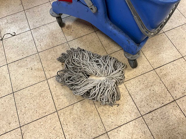 Poetskar - afbeelding 4 van  6