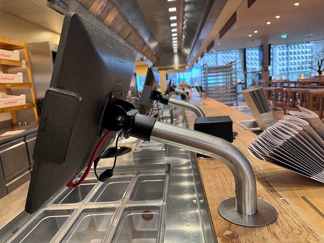 Poindus - varippc 250 - kassa touchscreen met bevestigingsbeugel (2x) - afbeelding 5 van  5