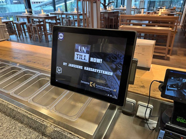 Poindus - varippc 250 - kassa touchscreen met bevestigingsbeugel - afbeelding 1 van  4