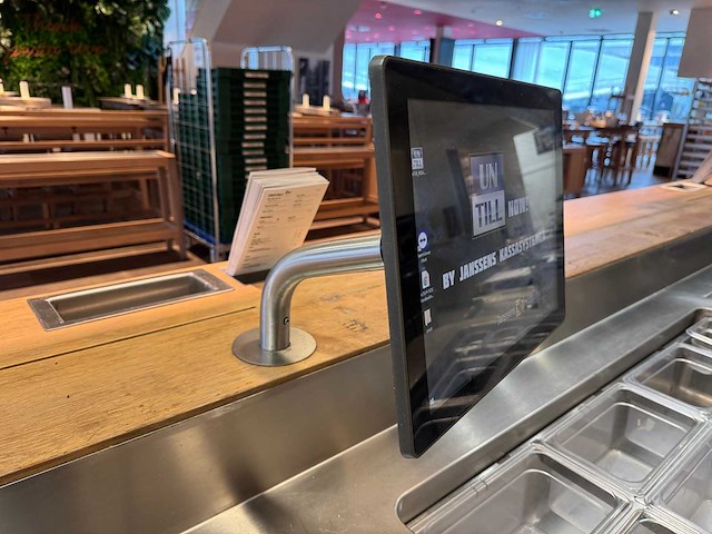 Poindus - varippc 250 - kassa touchscreen met bevestigingsbeugel - afbeelding 2 van  4