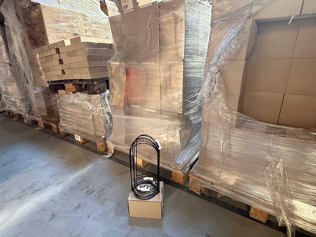 Point-virgule - pv-gar-0210 - plantenhanger (442x) - afbeelding 1 van  2