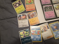 Pokémon collectie met 3 insteekmappen, opbergdoos en losse kaarten (incl. vintage, rares en veel holo kaarten) - afbeelding 2 van  54