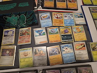 Pokémon collectie met 3 insteekmappen, opbergdoos en losse kaarten (incl. vintage, rares en veel holo kaarten) - afbeelding 4 van  54