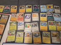 Pokémon collectie met 3 insteekmappen, opbergdoos en losse kaarten (incl. vintage, rares en veel holo kaarten) - afbeelding 10 van  54
