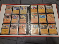 Pokémon collectie met 3 insteekmappen, opbergdoos en losse kaarten (incl. vintage, rares en veel holo kaarten) - afbeelding 17 van  54