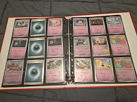 Pokémon collectie met 3 insteekmappen, opbergdoos en losse kaarten (incl. vintage, rares en veel holo kaarten) - afbeelding 25 van  54