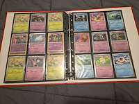 Pokémon collectie met 3 insteekmappen, opbergdoos en losse kaarten (incl. vintage, rares en veel holo kaarten) - afbeelding 26 van  54