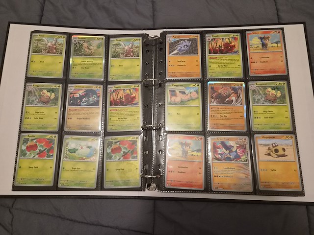 Pokémon collectie met 3 insteekmappen, opbergdoos en losse kaarten (incl. vintage, rares en veel holo kaarten) - afbeelding 30 van  54