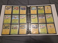 Pokémon collectie met 3 insteekmappen, opbergdoos en losse kaarten (incl. vintage, rares en veel holo kaarten) - afbeelding 36 van  54