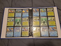 Pokémon collectie met 3 insteekmappen, opbergdoos en losse kaarten (incl. vintage, rares en veel holo kaarten) - afbeelding 41 van  54
