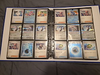 Pokémon collectie met 3 insteekmappen, opbergdoos en losse kaarten (incl. vintage, rares en veel holo kaarten) - afbeelding 47 van  54