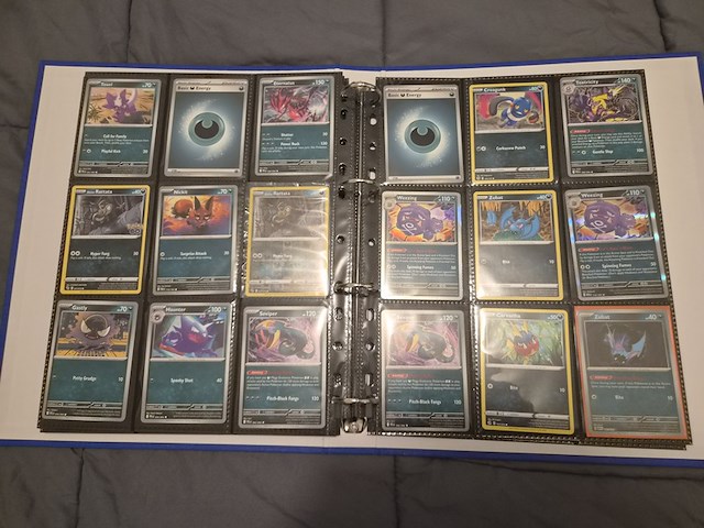 Pokémon collectie met 3 insteekmappen, opbergdoos en losse kaarten (incl. vintage, rares en veel holo kaarten) - afbeelding 48 van  54