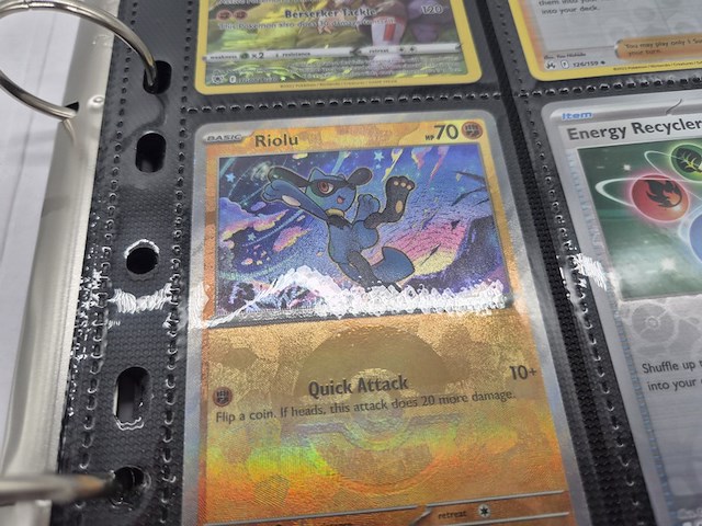 Pokémon collectie met charizard ex, verzamelmap, accessoires en kaarten - afbeelding 2 van  20