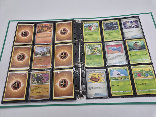 Pokémon collectie met charizard ex, verzamelmap, accessoires en kaarten - afbeelding 11 van  20