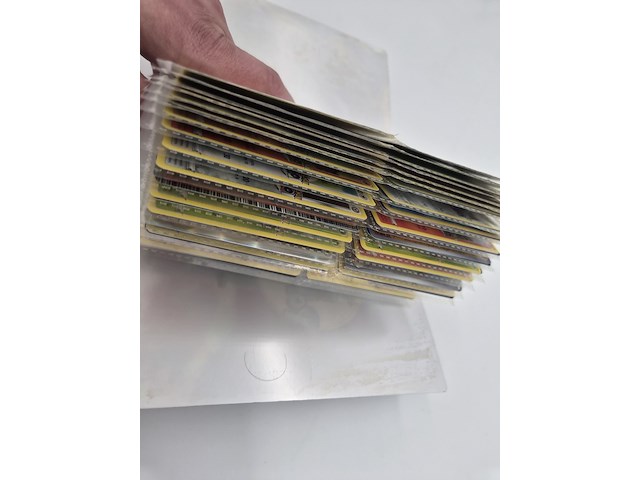 Pokémon collectie met map, boxen, stapels kaarten en vintage kaarten - afbeelding 3 van  18