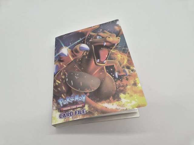 Pokémon collectie met map, boxen, stapels kaarten en vintage kaarten - afbeelding 4 van  18