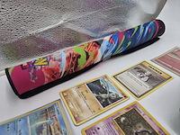 Pokémon collectie met map, boxen, stapels kaarten en vintage kaarten - afbeelding 18 van  18