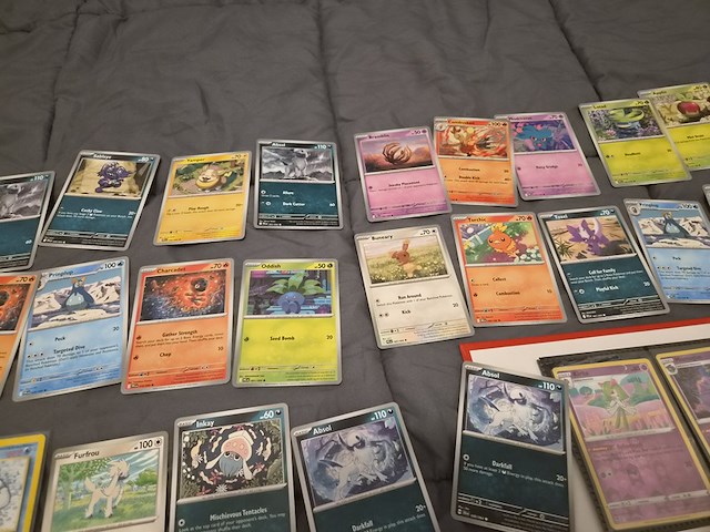 Pokémon collectie met o.a. rares, vintage kaarten, veel glimmende kaarten, mappen en volle opbergdoos - afbeelding 4 van  44