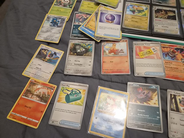 Pokémon collectie met o.a. rares, vintage kaarten, veel glimmende kaarten, mappen en volle opbergdoos - afbeelding 11 van  44