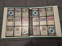 Pokémon collectie met o.a. rares, vintage kaarten, veel glimmende kaarten, mappen en volle opbergdoos - afbeelding 24 van  44
