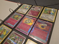 Pokémon collectie met o.a. rares, vintage kaarten, veel glimmende kaarten, mappen en volle opbergdoos - afbeelding 28 van  44