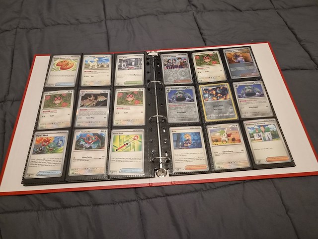 Pokémon collectie met o.a. rares, vintage kaarten, veel glimmende kaarten, mappen en volle opbergdoos - afbeelding 36 van  44