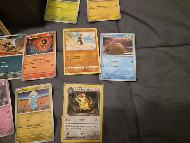 Pokémon collectie met o.a. rares, vintage kaarten, veel glimmende kaarten, mappen en volle opbergdoos - afbeelding 42 van  44