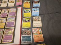 Pokémon collectie met o.a. rares, vintage kaarten, veel glimmende kaarten, mappen en volle opbergdoos - afbeelding 44 van  44