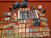 Pokémon collectie met vintage kaarten, rares, gevulde map & meer - afbeelding 1 van  26