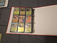 Pokémon collectie met vintage kaarten, rares, gevulde mappen, gevulde doos, poster en meer - afbeelding 29 van  43