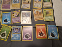 Pokémon collectie met vintage kaarten, rares, gevulde mappen, gevulde doos, poster en meer - afbeelding 3 van  43