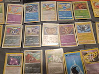 Pokémon collectie met vintage kaarten, rares, gevulde mappen, gevulde doos, poster en meer - afbeelding 6 van  43