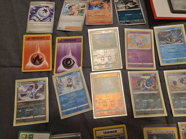 Pokémon collectie met vintage kaarten, rares, gevulde mappen, gevulde doos, poster en meer - afbeelding 8 van  43