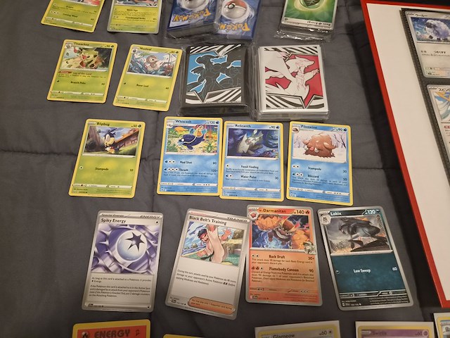 Pokémon collectie met vintage kaarten, rares, gevulde mappen, gevulde doos, poster en meer - afbeelding 9 van  43
