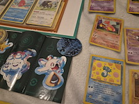 Pokémon collectie met (vintage) kaarten, volle mappen en boxen - afbeelding 5 van  16