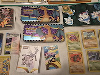 Pokémon collectie met (vintage) kaarten, volle mappen en boxen - afbeelding 10 van  16