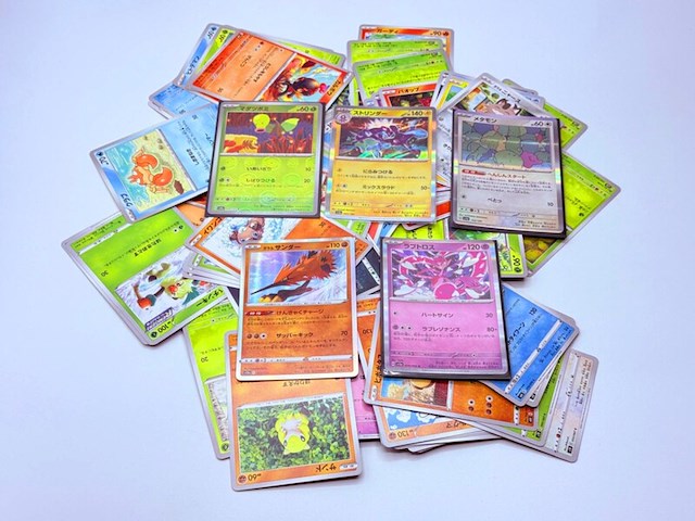 Pokemon japan - shiny holo en normale kaarten - 100 kaarten - afbeelding 1 van  5