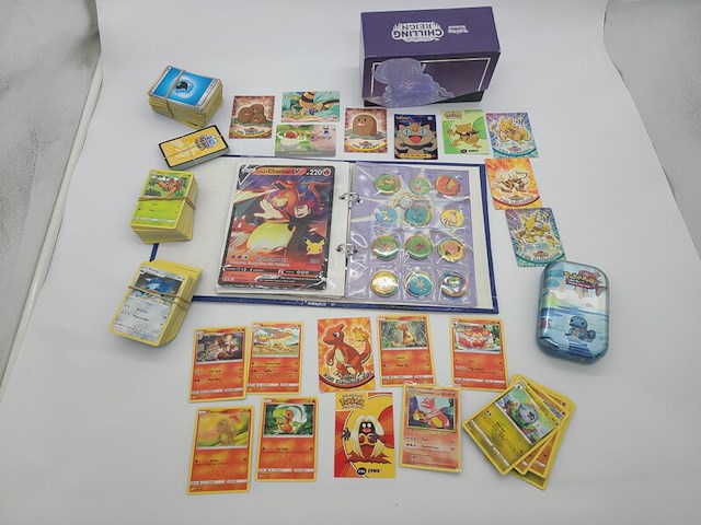 Pokémon kaarten en munten verzameling - afbeelding 1 van  24