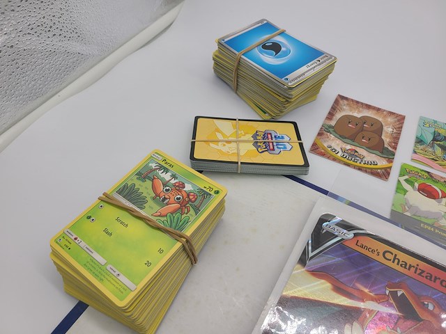 Pokémon kaarten en munten verzameling - afbeelding 20 van  24